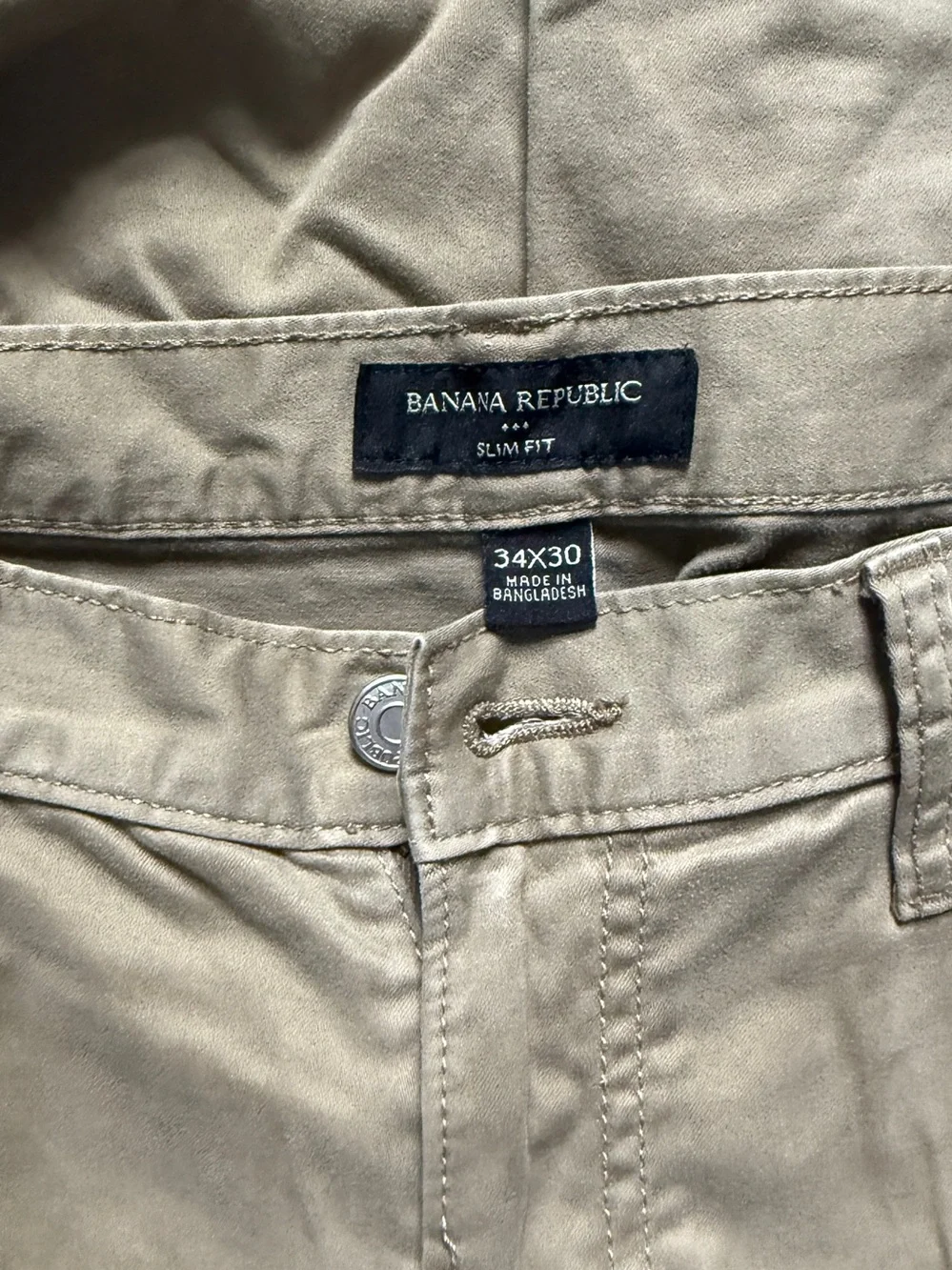 Banana Republic Men's Slim Fit Chino Pants in Khaki